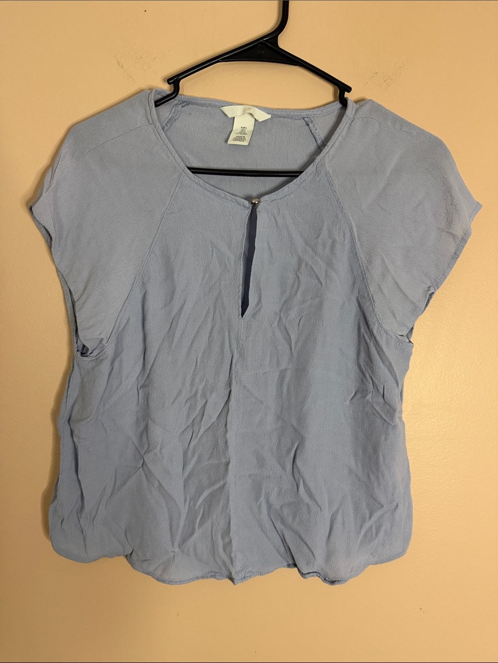 H&M Light Blue Short Sleeve Keyhole Blouse
